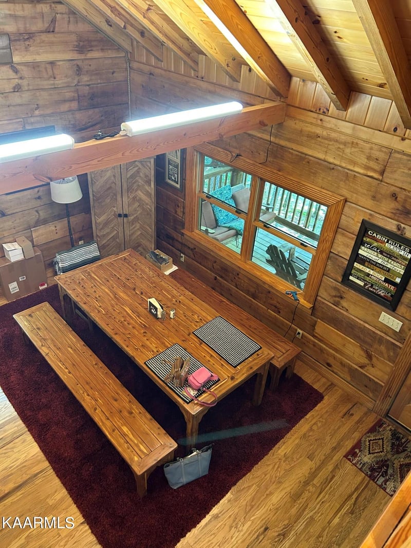 390 Buck Ridge Rd, Oneida, TN 37841