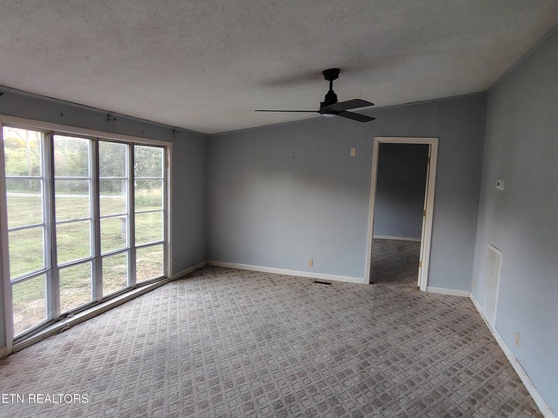 390 County Road 331, Sweetwater, TN 37874