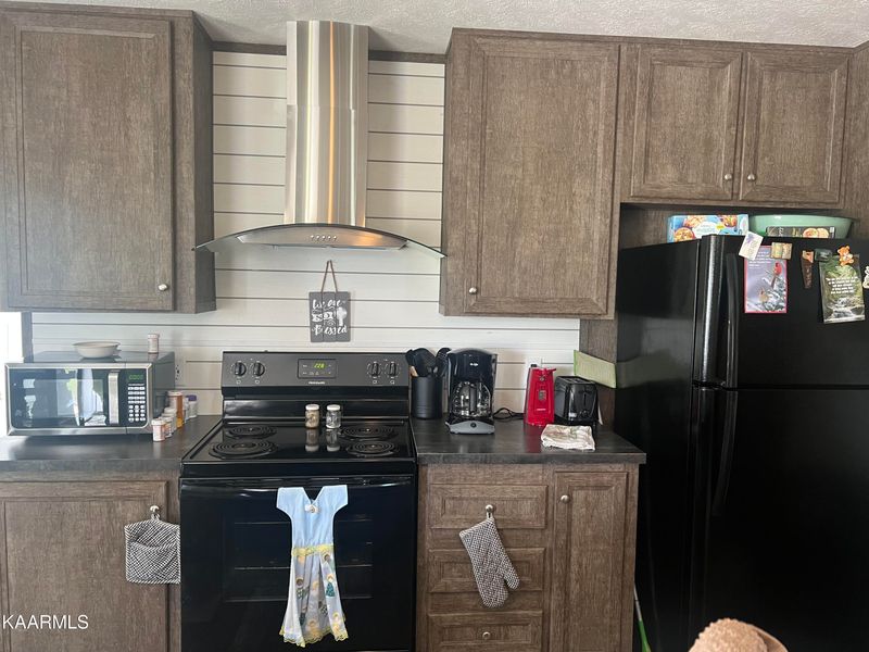 390 Karley Ln, Rutledge, TN 37861