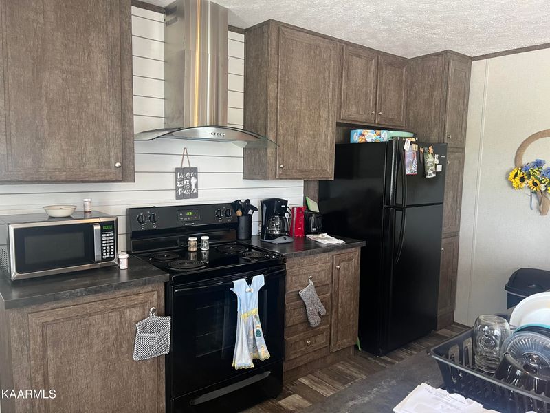 390 Karley Ln, Rutledge, TN 37861