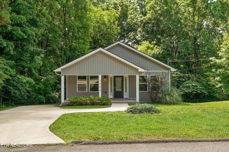 3900 Wayne Dr, Knoxville, TN 37914