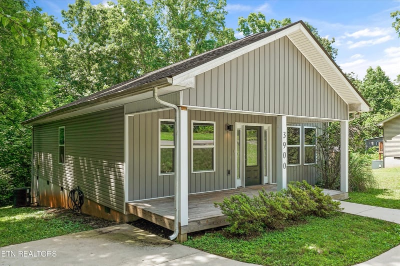 3900 Wayne Dr, Knoxville, TN 37914