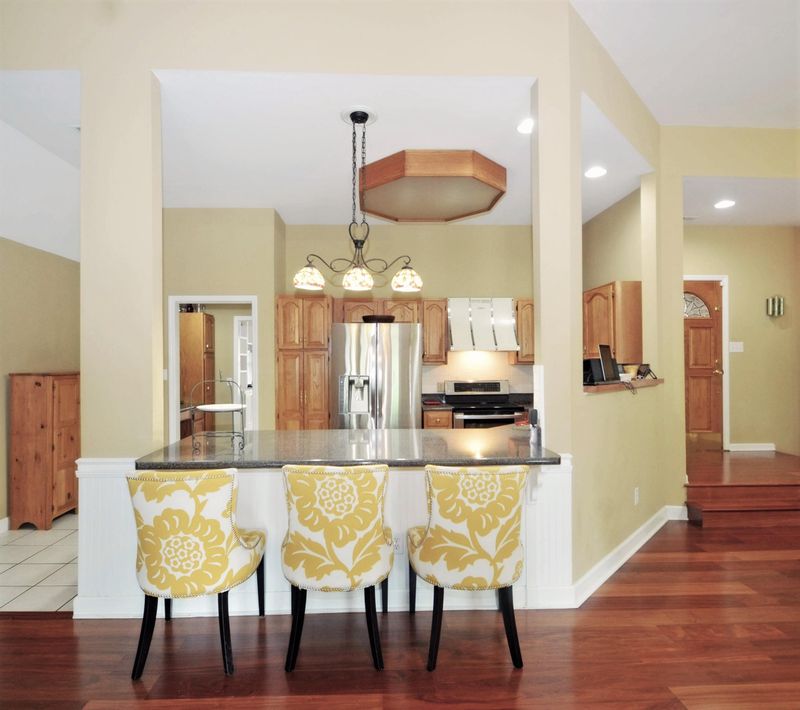 3901 Meredith Rd, Knoxville, TN 37921