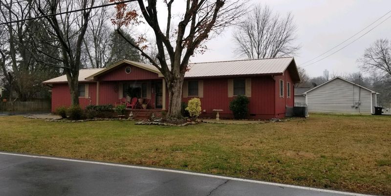 3902 Fairmont Blvd, Knoxville, TN 37917