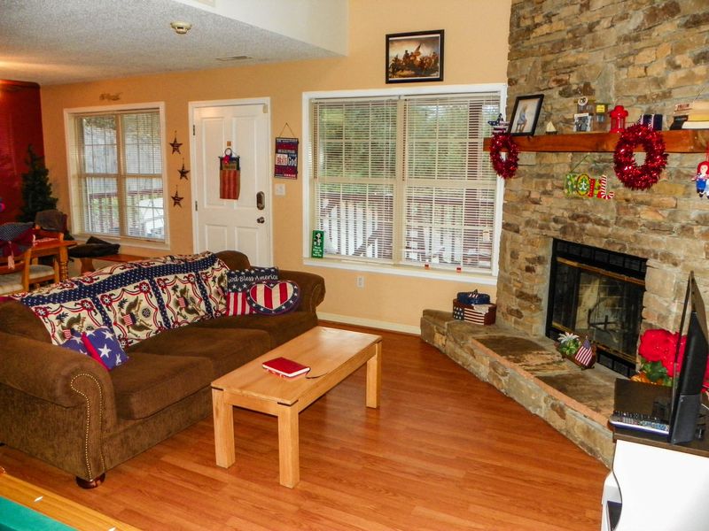 3903 Valley View Dr, Pigeon Forge, TN 37863