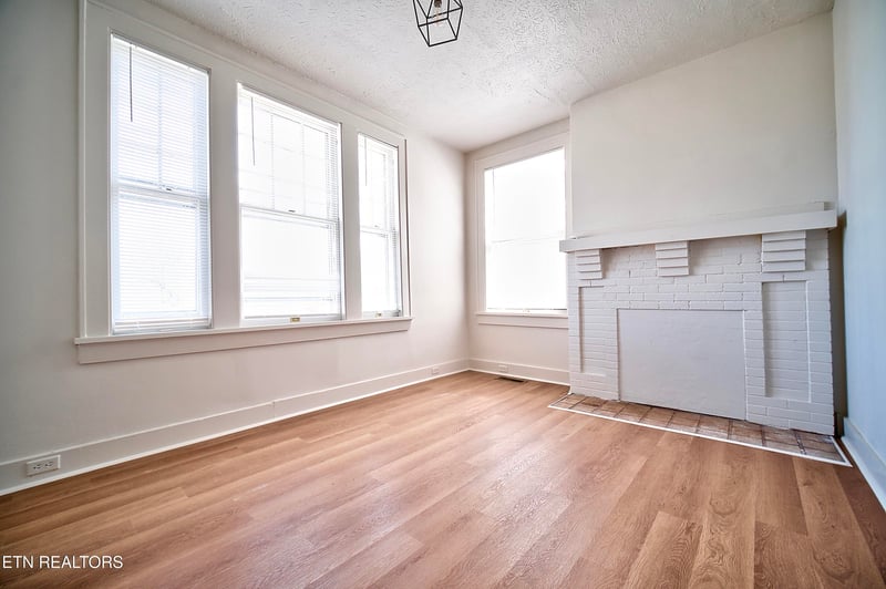 3903 Woodlawn Pike, Knoxville, TN 37920