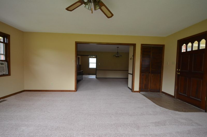 3908 Kenilworth Ln, Knoxville, TN 37914