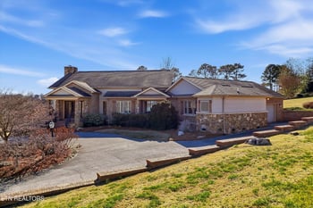 3909 Logans Landing Cir, Louisville, TN 37777