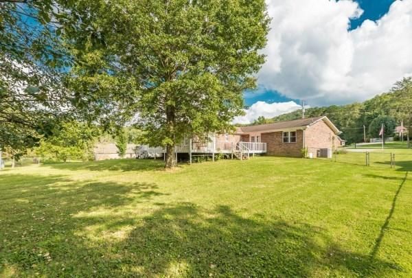 3909 Meredith Rd, Knoxville, TN 37921
