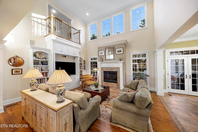 391 Axton Dr, Knoxville, TN 37934