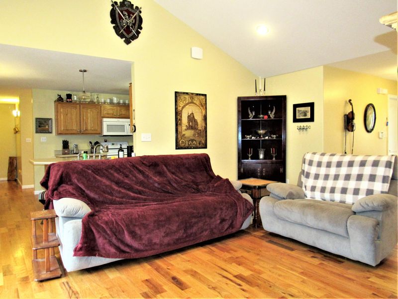 391 Cumberland Mountain Cir, Sunbright, TN 37872