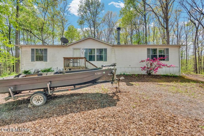 391 Manor Rd, Kingston, TN 37763