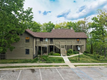 391 Moytoy Rd #202, Crab Orchard, TN 37723