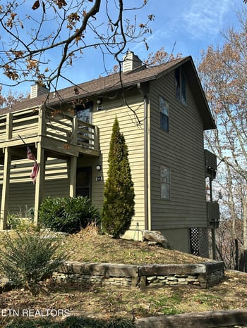 391 Moytoy Rd #208, Crab Orchard, TN 37723