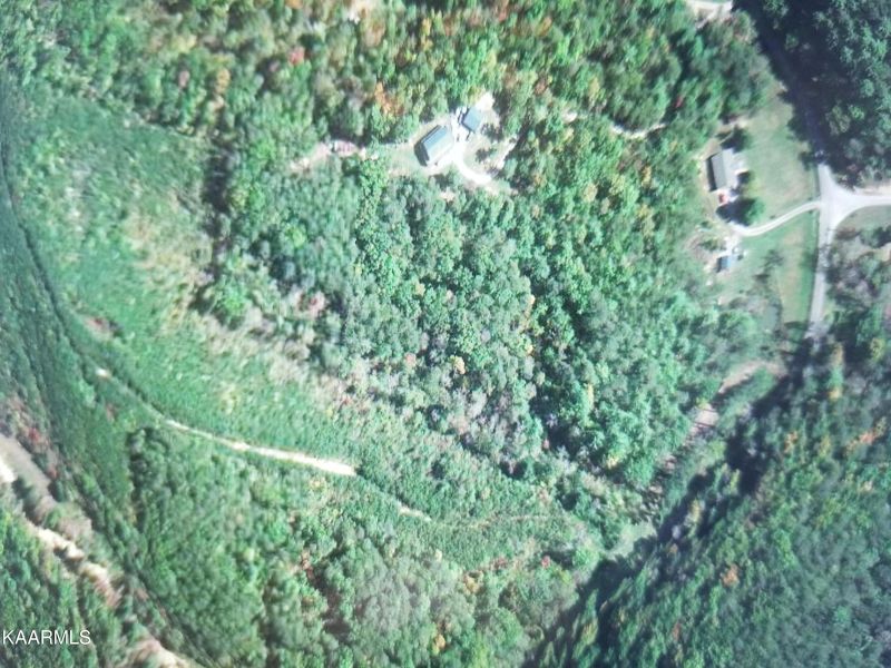 391 Smokey Branch Rd, Vonore, TN 37885