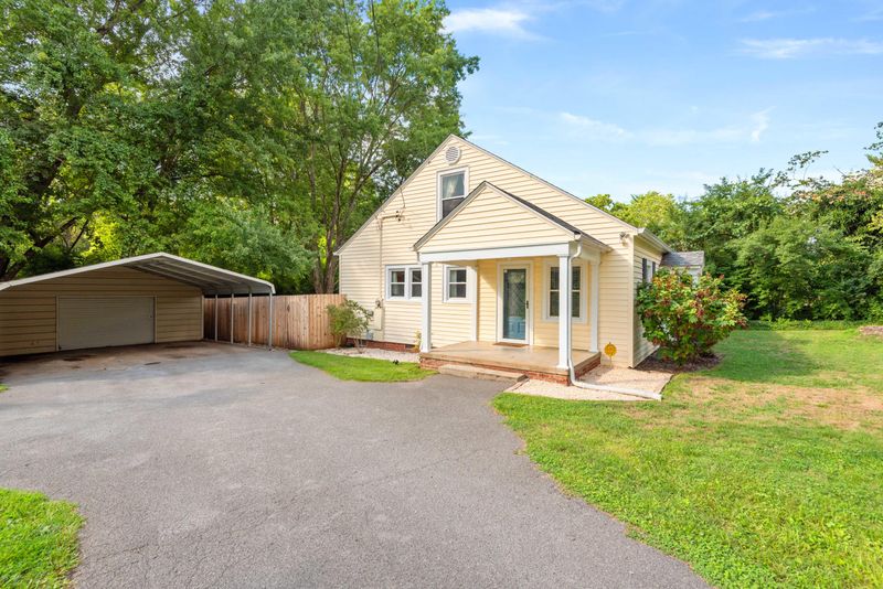 3911 Beverly Pl, Knoxville, TN 37918