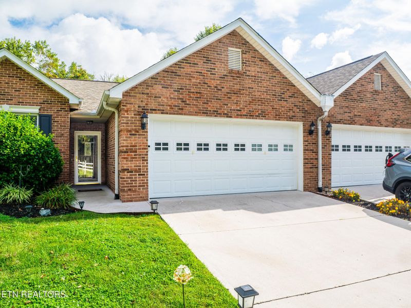 3912 Saylor Ct, Knoxville, TN 37917