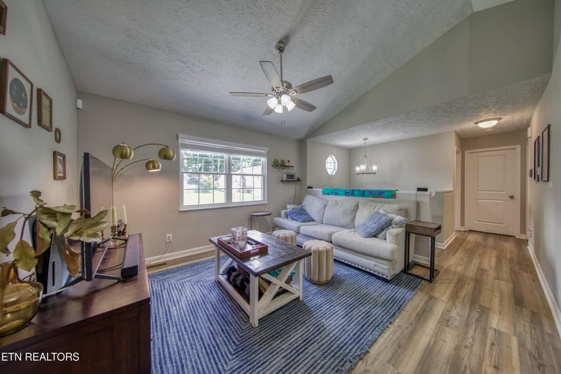 3913 Abercorn Rd, Knoxville, TN 37921