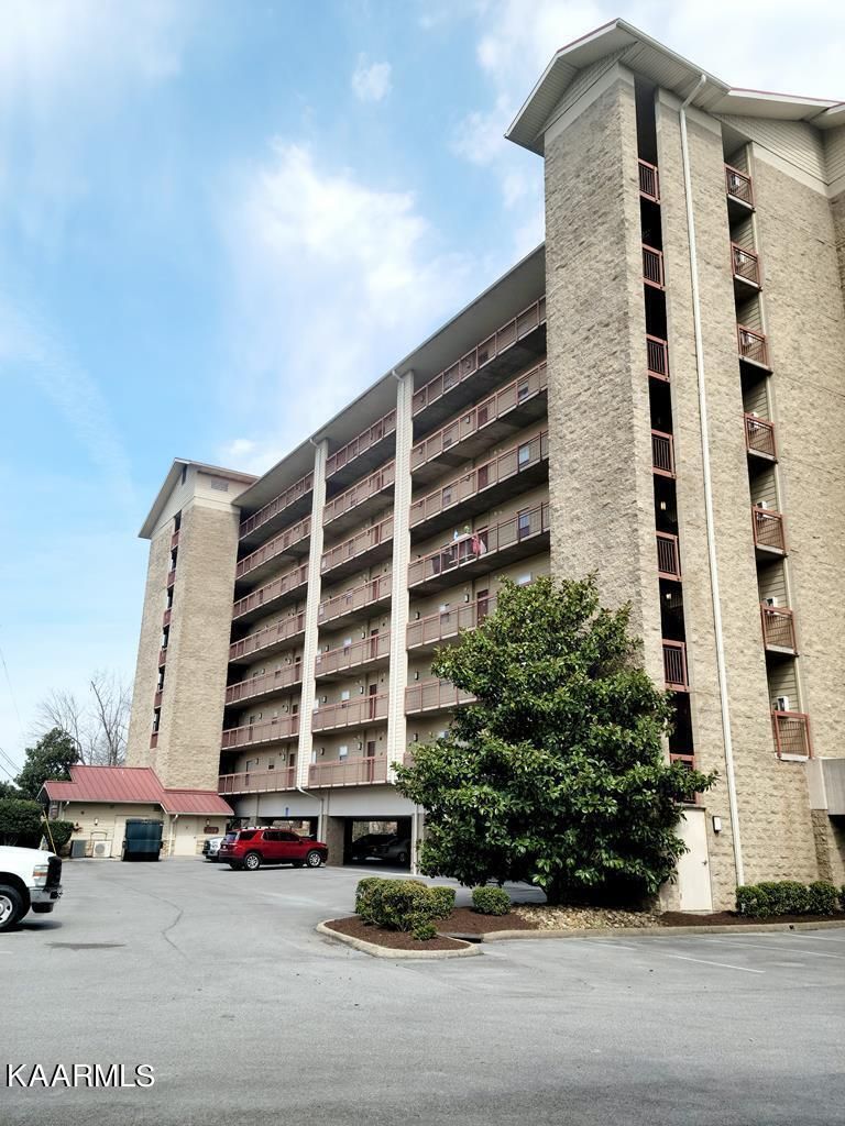 3919 S River Rd #603, Pigeon Forge, TN 37863