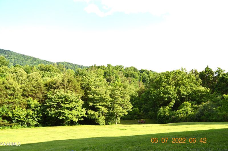392 Circle Dr, Maynardville, TN 37807