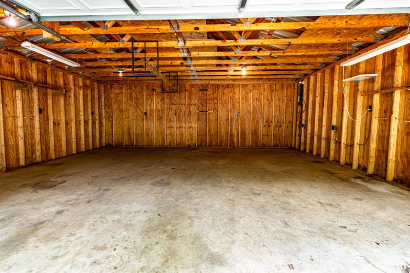 3920 Regal Ct, Sevierville, TN 37876