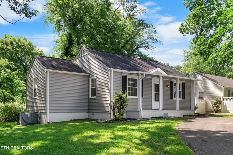 3922 Briargate Ave, Knoxville, TN 37919