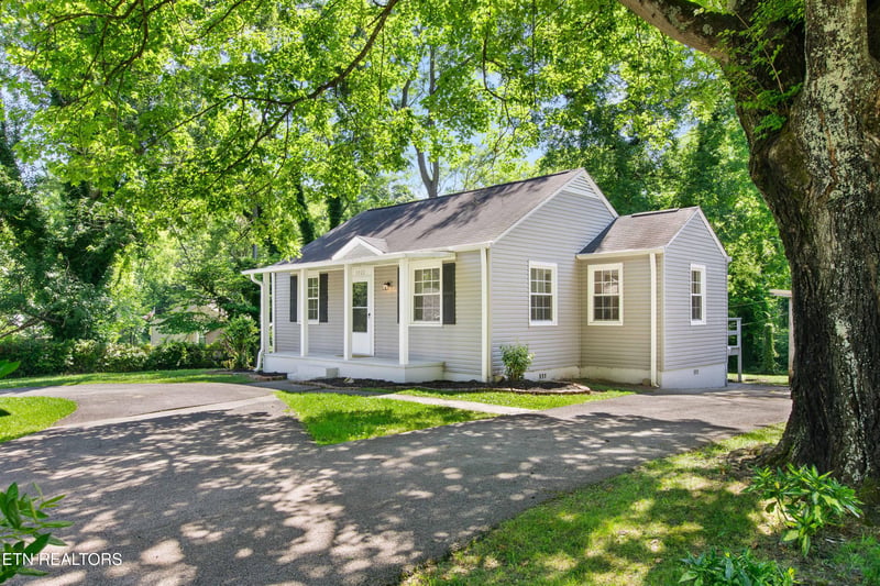 3922 Briargate Ave, Knoxville, TN 37919