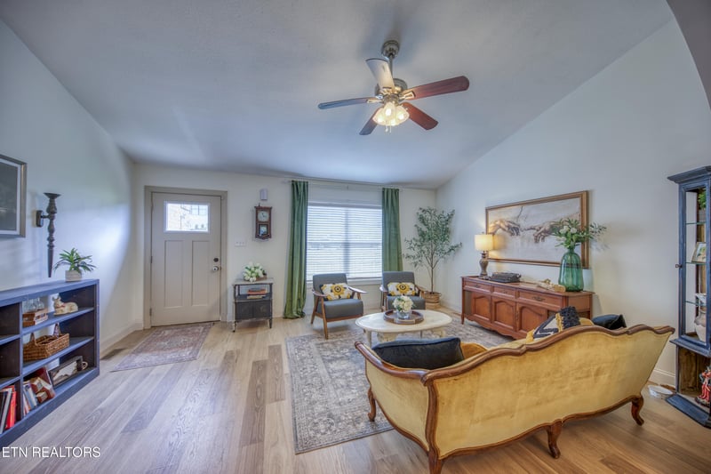 3926 Mountain Vista Rd, Knoxville, TN 37931