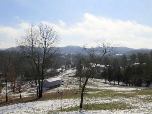 3929 Petty Rd, Kodak, TN 37764