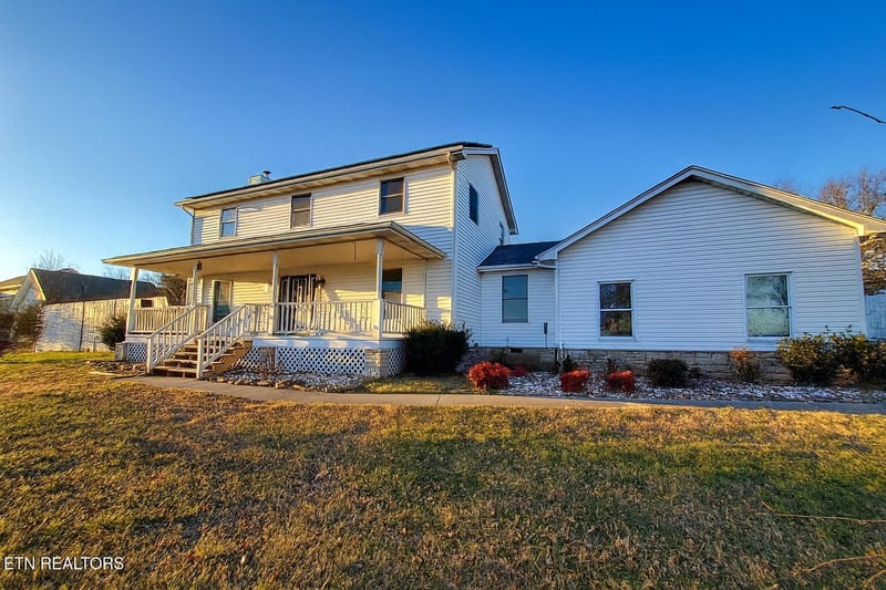3929 Settlers Tr, Kodak, TN 37764
