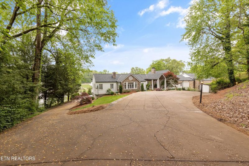 3930 Topside Rd, Knoxville, TN 37920