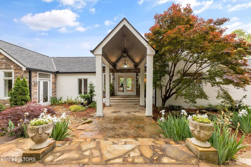 3930 Topside Rd, Knoxville, TN 37920
