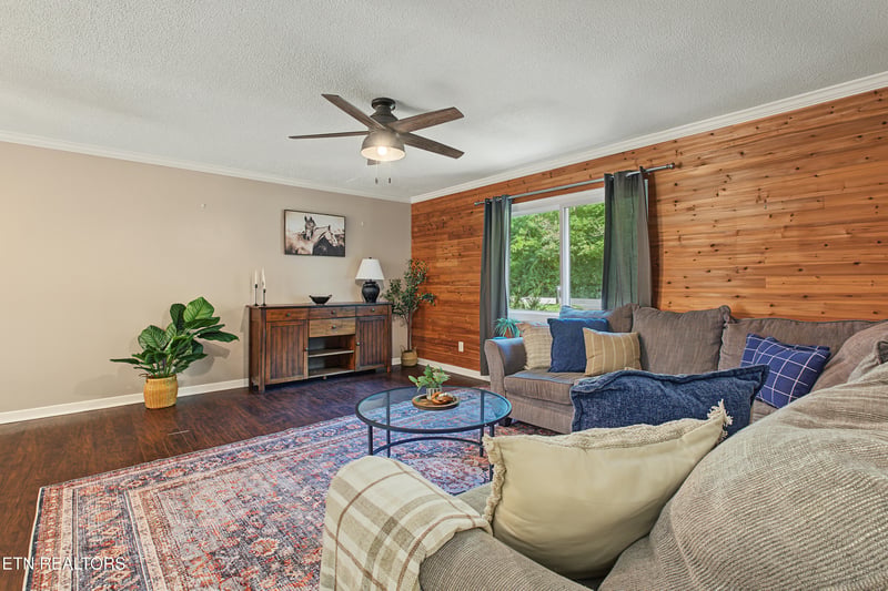 3932 Gamble Ln, Maryville, TN 37804
