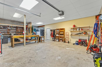 3936 Guinn Rd, Knoxville, TN 37931