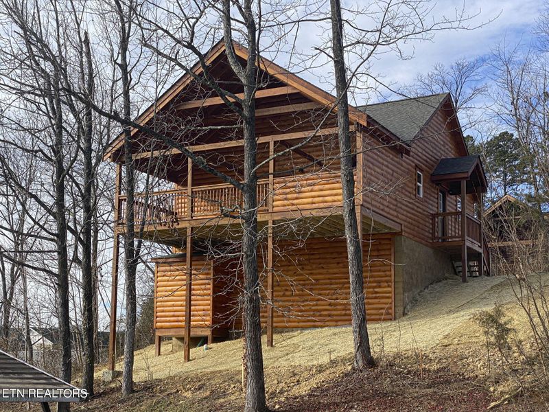 3936 Valley View Dr, Pigeon Forge, TN 37863