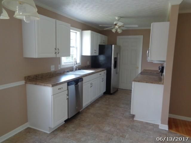 3936 W Emory Rd, Powell, TN 37849