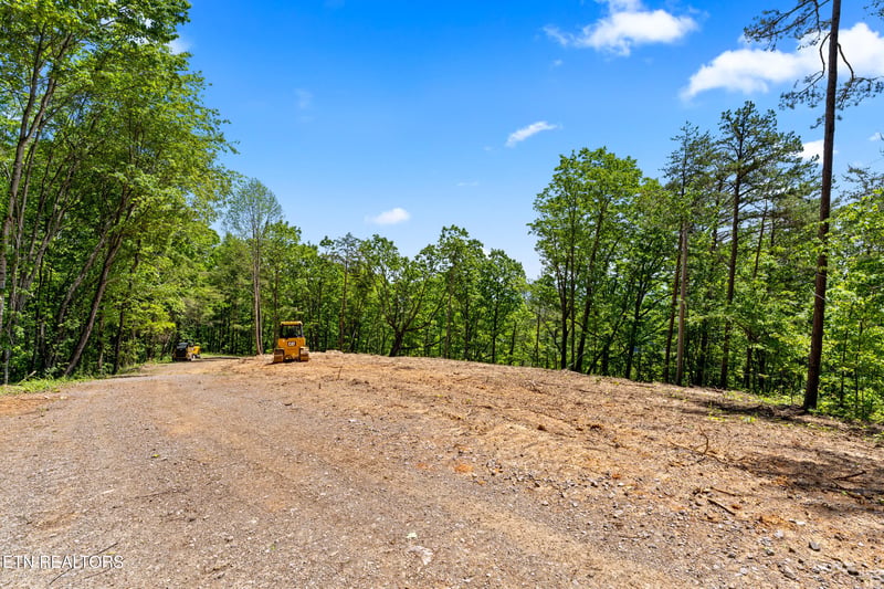 394 Ridgewood Rd, Harriman, TN 37748