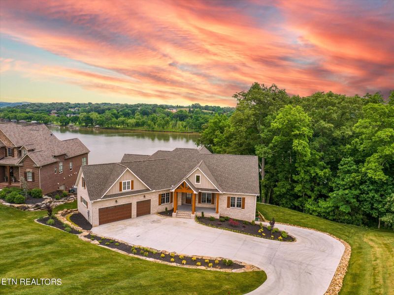 394 Silent River Ln, Loudon, TN 37774