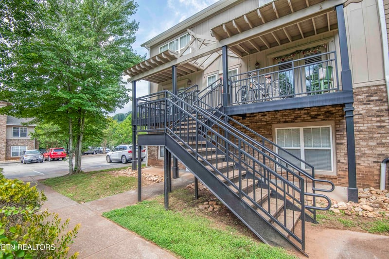 3940 Cherokee Woods Way #201, Knoxville, TN 37920