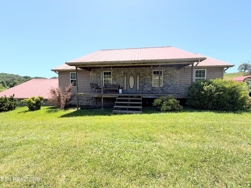 3941 Hickory Valley Rd, Andersonville, TN 37705