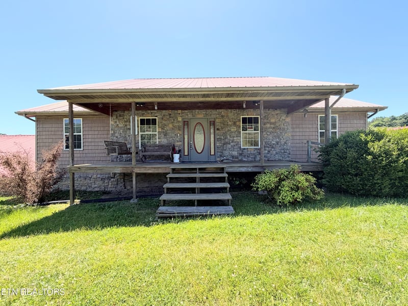 3941 Hickory Valley Rd, Andersonville, TN 37705