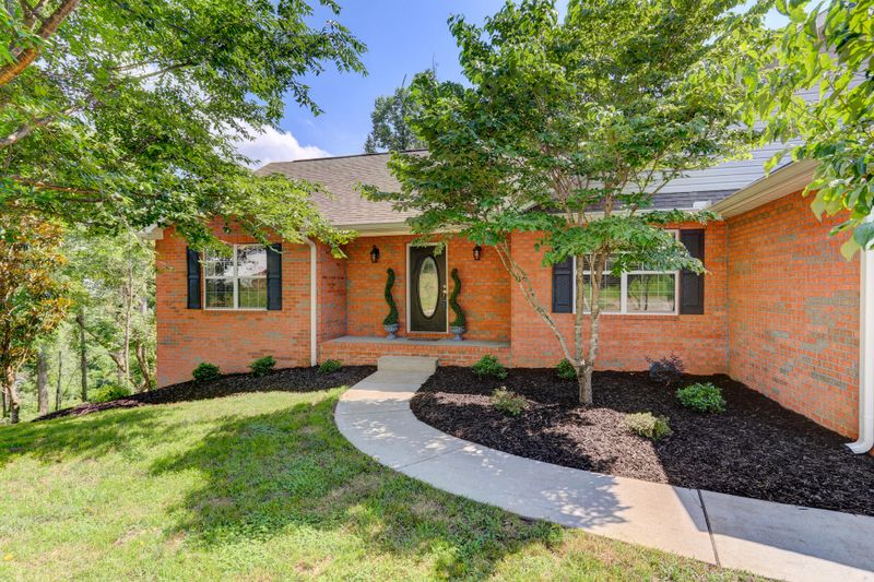 3950 Mountain Vista Rd, Knoxville, TN 37931