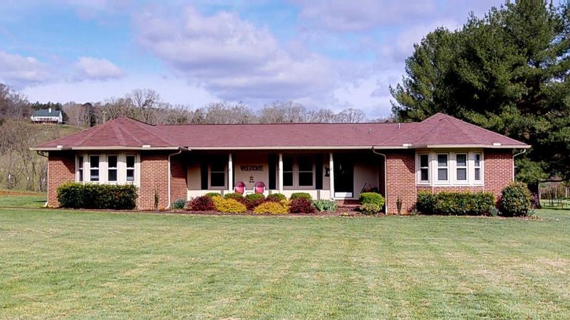 39552 Highway 72, Loudon, TN 37774