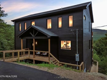 3959 Duck Hollow Rd, Gatlinburg, TN 37738