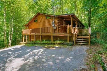 3961 Ole Smoky Way, Sevierville, TN 37862
