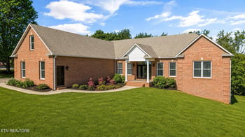 3962 Logans Landing Cir, Louisville, TN 37777