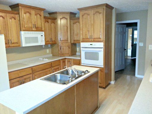 3975 Dry Valley Rd, Philadelphia, TN 37846