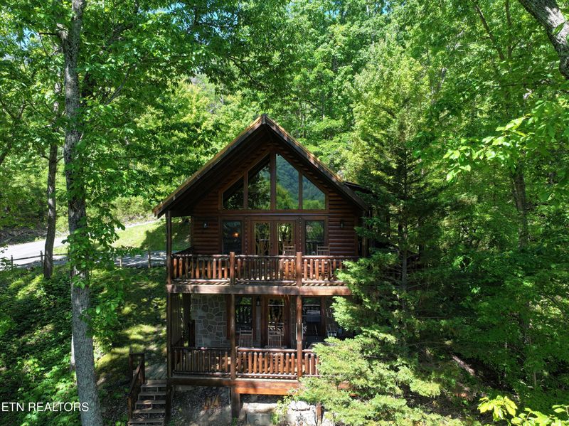 3979 Denton Ct, Sevierville, TN 37862