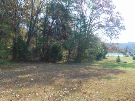 398 Edgelake Dr, Kingston, TN 37763