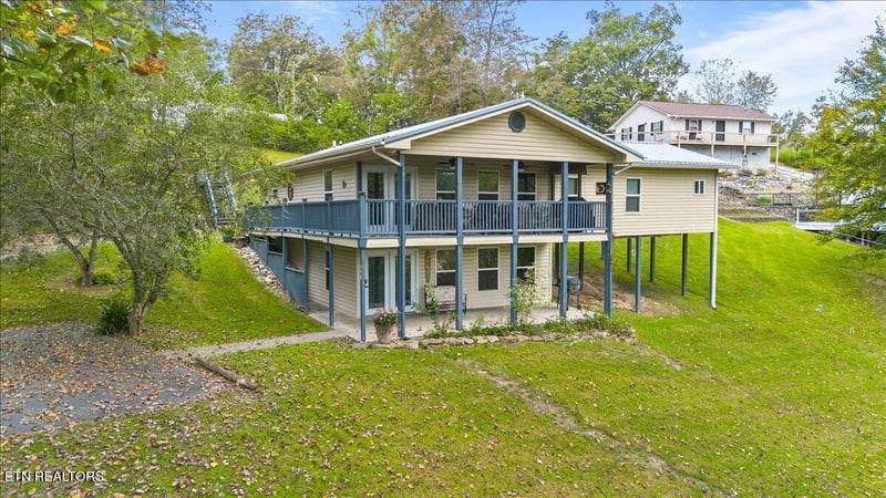 398 Perry Smith Ln, Caryville, TN 37714